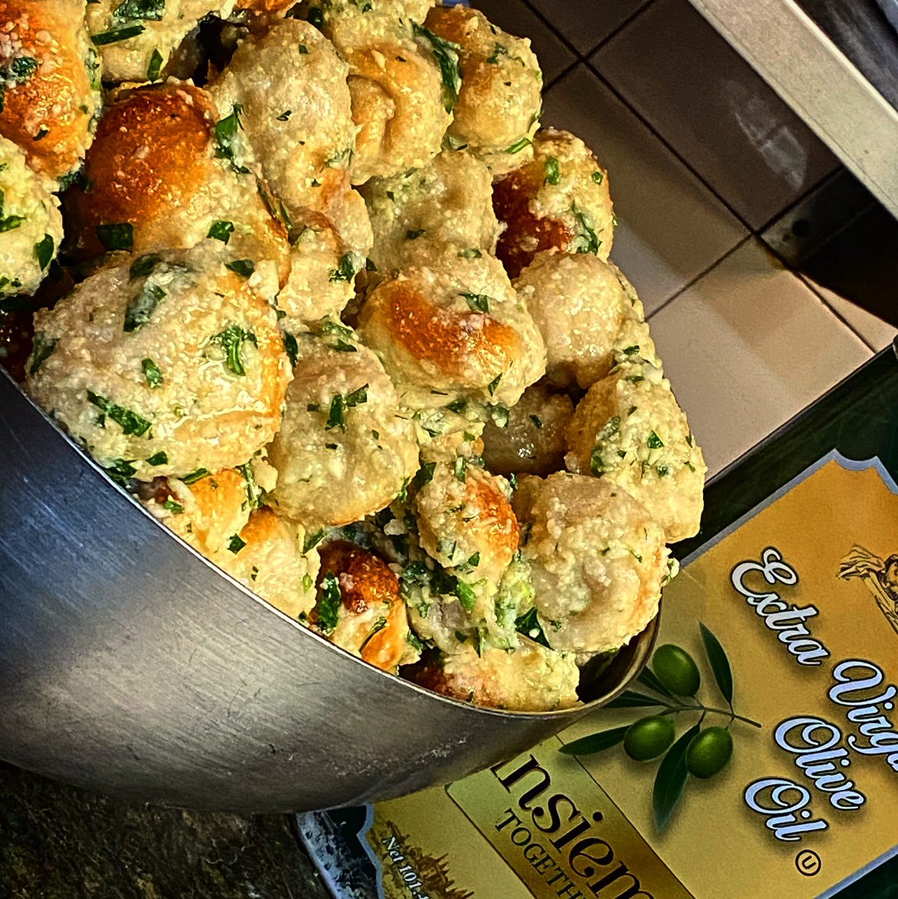 Garlic Knots.